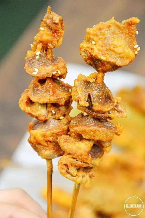 网红黑黄料女网红小炸串,揭秘网红黑黄料背后的故事