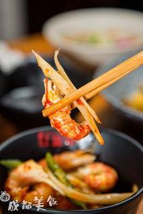 网红黑黄料女网红小炸串,揭秘网红黑黄料背后的故事